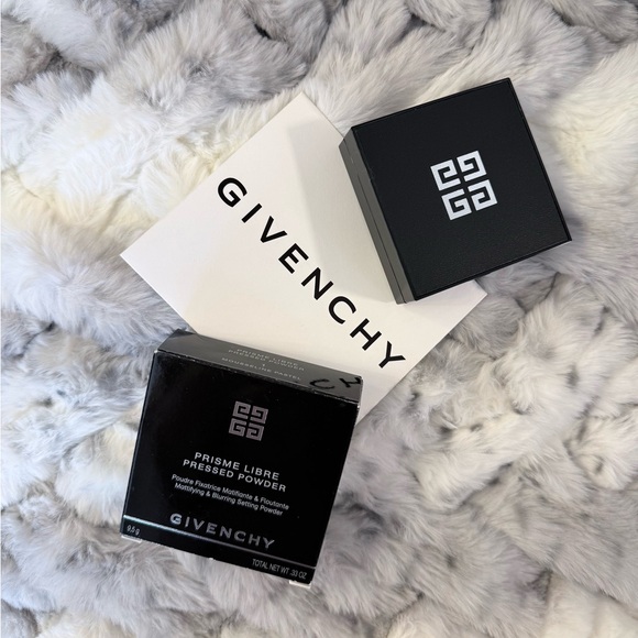 Givenchy Prisme Libre Color-Correcting Powder - Picture 2 of 3